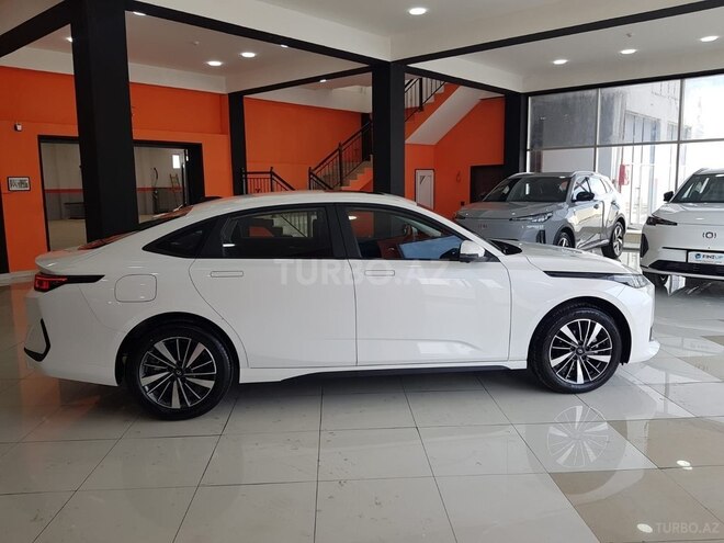 Changan Qiyuan A05 2024, 0 km - 1.5 л - Bakı
