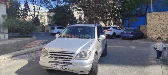 Mercedes ML 270 4MATIC 2000, 442,000 km - 2.7 l - Sumqayıt