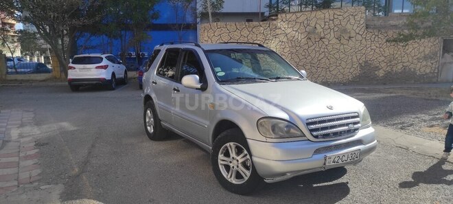 Mercedes ML 270 4MATIC 2000, 442,000 km - 2.7 l - Sumqayıt
