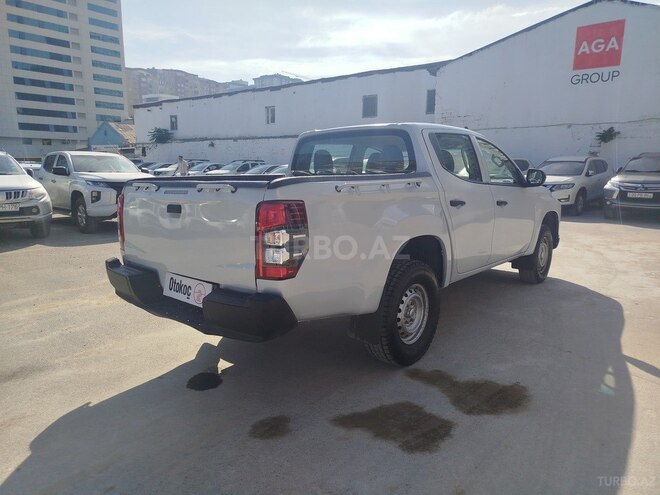 Mitsubishi L200-6