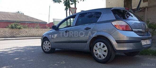 Opel Astra 2004, 170,000 km - 1.4 l - Qusar