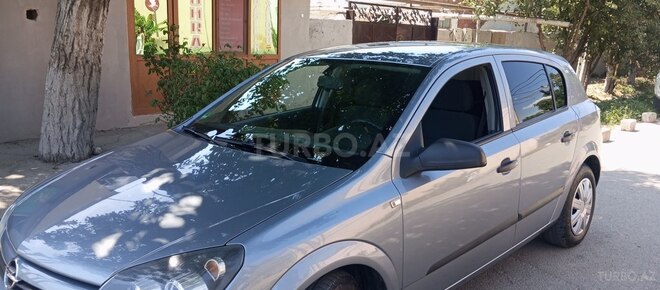 Opel Astra 2004, 170,000 km - 1.4 l - Qusar