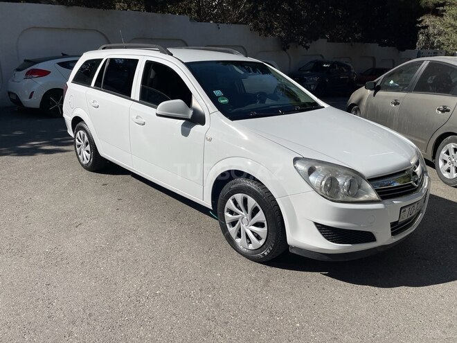 Opel Astra 2009, 330,000 km - 1.7 l - Bakı