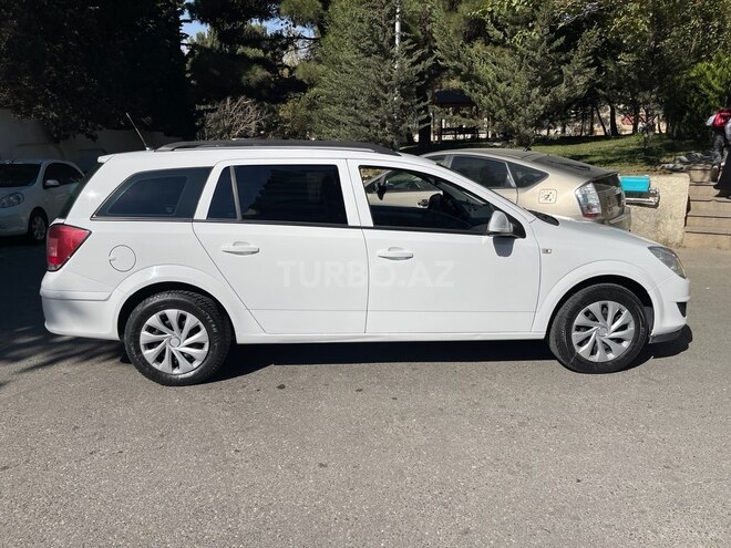 Opel Astra 2009, 330,000 km - 1.7 l - Bakı