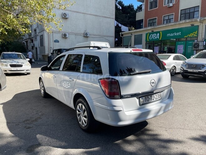 Opel Astra 2009, 330,000 km - 1.7 l - Bakı