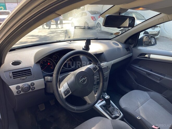 Opel Astra 2009, 330,000 km - 1.7 l - Bakı