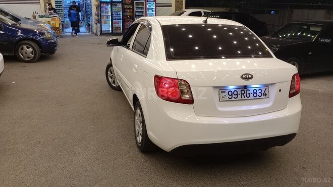 Kia Rio 2010, 285,000 km - 1.4 l - Bakı