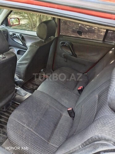 Volkswagen Polo 1997, 311,795 km - 1.8 л - Qəbələ