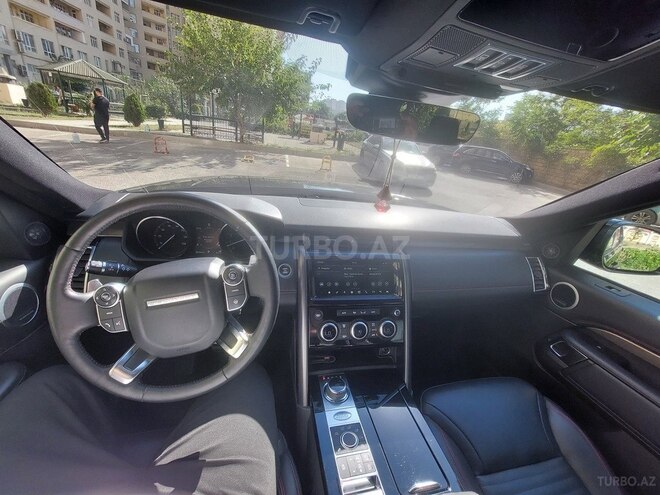 Land Rover Discovery-5