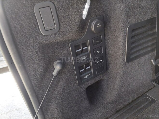 Land Rover Discovery-8