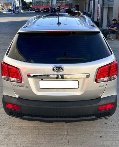 Kia Sorento 2011, 219,000 km - 2.0 l - Bakı