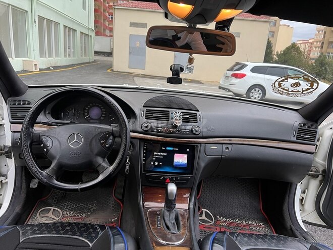 Mercedes E 220 d 2004, 301,000 km - 2.2 l - Bakı