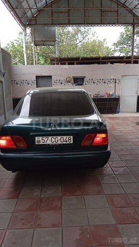 Mercedes E 200 1998, 350,000 km - 2.0 l - Şəmkir