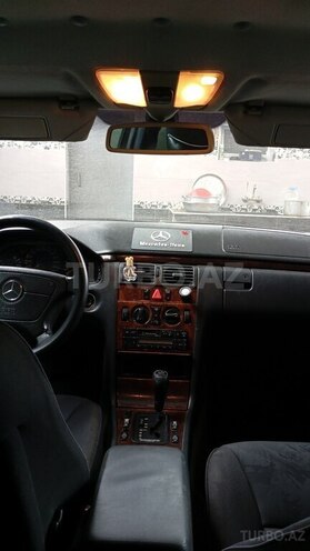 Mercedes E 200 1998, 350,000 km - 2.0 l - Şəmkir