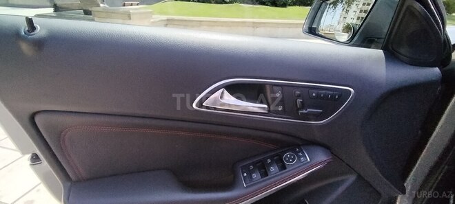 Mercedes  2015, 118,000 km - 2.0 л - Bakı