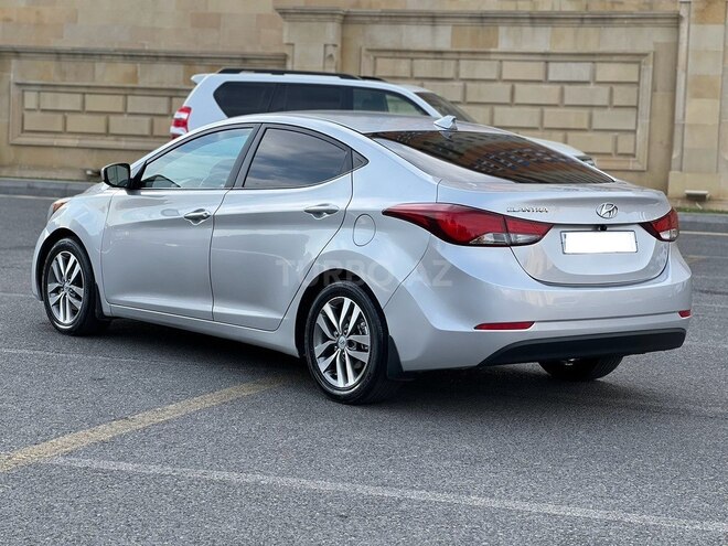Hyundai Elantra 2015, 186,684 km - 1.8 л - Bakı