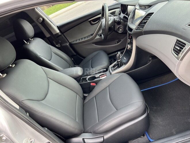 Hyundai Elantra 2015, 186,684 km - 1.8 л - Bakı
