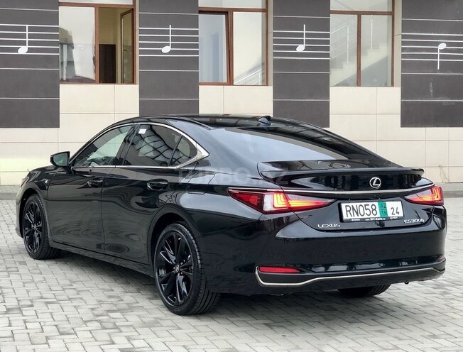 Lexus ES 300h 2023, 0 km - 2.5 l - Bakı