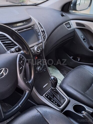 Hyundai Elantra 2015, 160,934 km - 1.8 l - Bakı