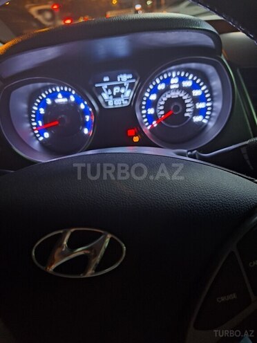 Hyundai Elantra 2015, 160,934 km - 1.8 l - Bakı