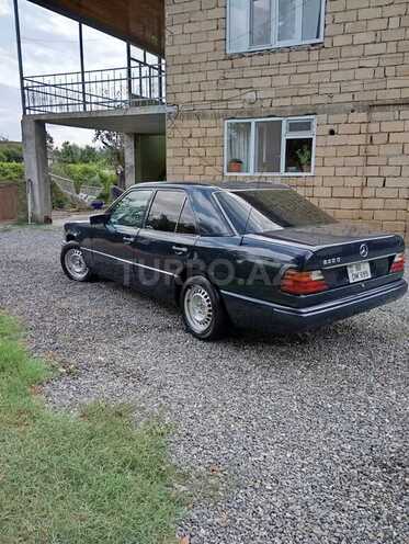Mercedes E 200 d 1991, 394,560 km - 2.0 l - Masallı