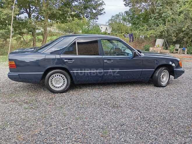 Mercedes E 200 d 1991, 394,560 km - 2.0 l - Masallı