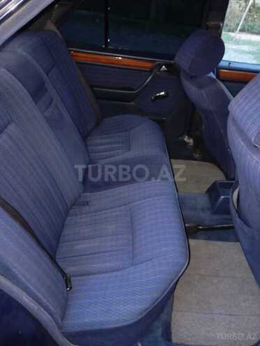 Mercedes E 200 d 1991, 394,560 km - 2.0 l - Masallı