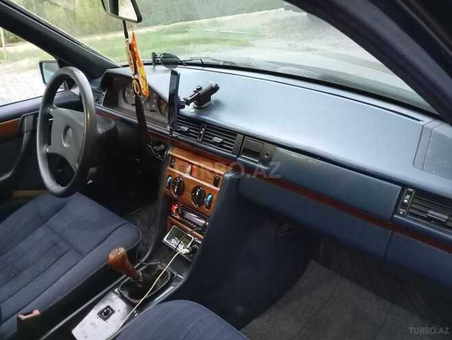 Mercedes E 200 d 1991, 394,560 km - 2.0 l - Masallı