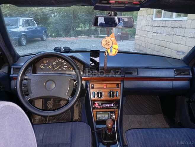 Mercedes E 200 d 1991, 394,560 km - 2.0 l - Masallı