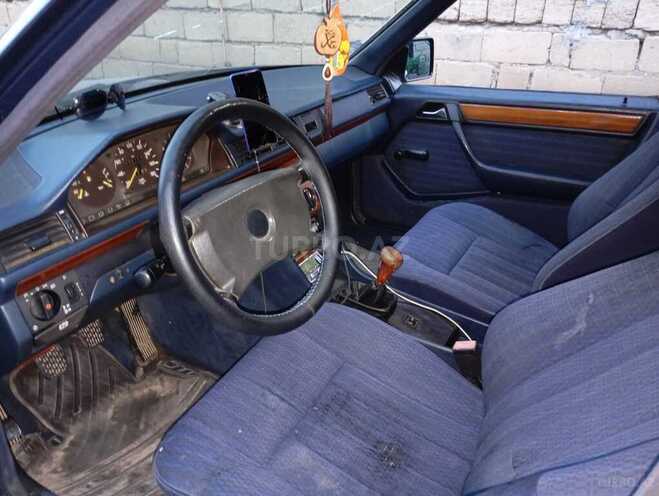 Mercedes E 200 d 1991, 394,560 km - 2.0 l - Masallı