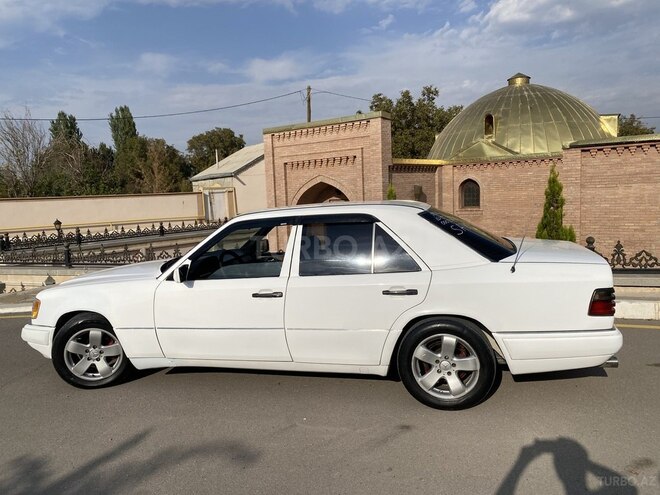 Mercedes E 300 d 1994, 527,000 km - 3.0 л - Şərur