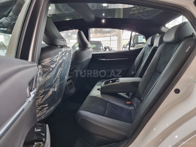 Toyota Camry-20