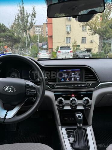 Hyundai Elantra 2019, 68,100 km - 2.0 l - Bakı