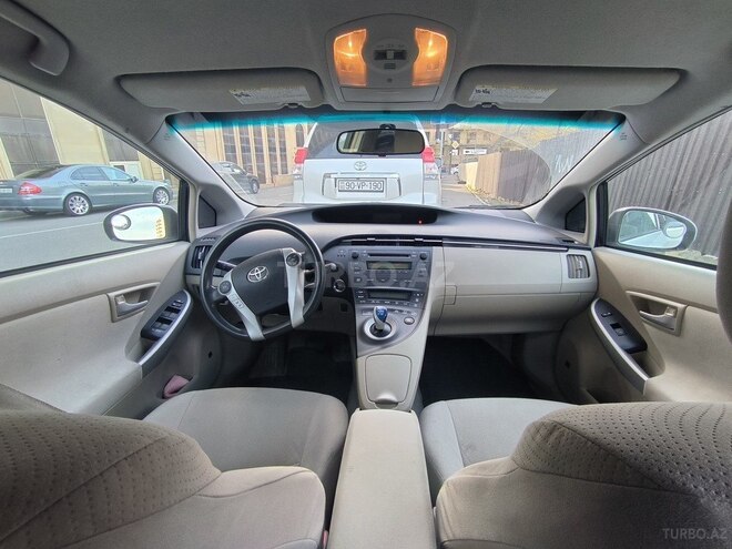 Toyota Prius 2011, 190,000 km - 1.8 l - Bakı