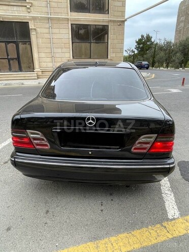 Mercedes E 270 2000, 365,000 km - 2.7 l - Bakı
