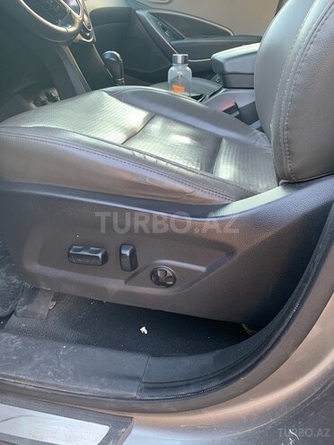 Hyundai Santa Fe 2013, 241,402 km - 2.0 л - Bakı