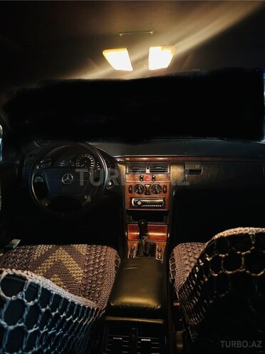 Mercedes E 230 1995, 550,000 km - 2.3 l - Bakı