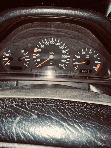 Mercedes E 230 1995, 550,000 km - 2.3 l - Bakı