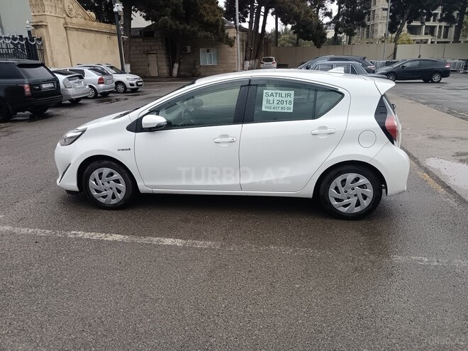Toyota Aqua 2018, 940,000 km - 1.5 l - Bakı