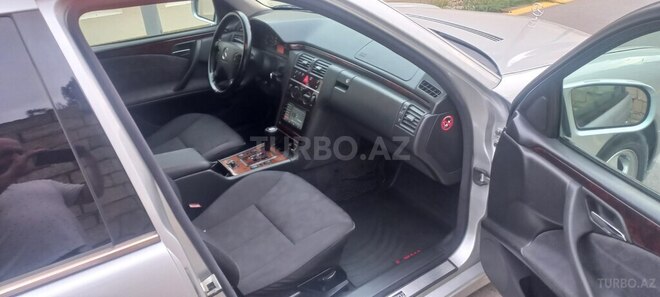 Mercedes E 270 2000, 444,000 km - 2.7 l - Bakı