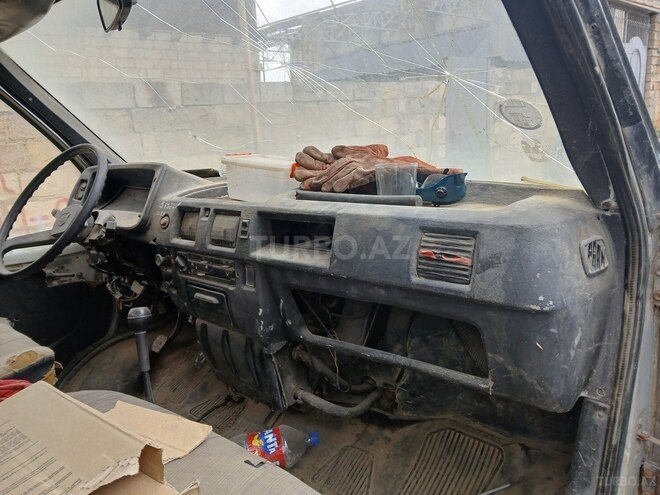 GAZ  1995, 150,000 km - 2.3 l - Bakı