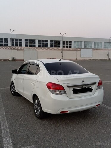 Mitsubishi Attrage 2015, 137,000 km - 1.2 л - Gəncə