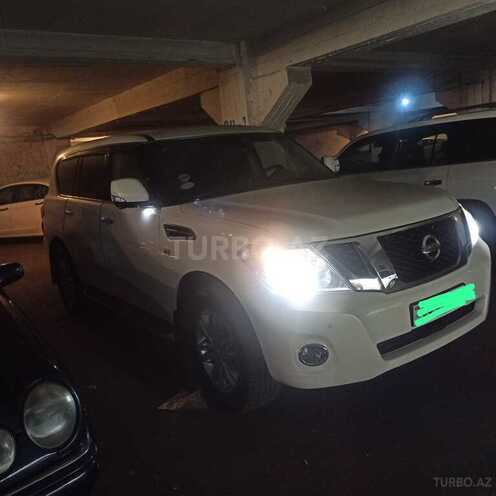 Nissan Patrol 2013, 48,000 km - 5.6 л - Bakı