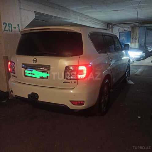 Nissan Patrol 2013, 48,000 km - 5.6 л - Bakı