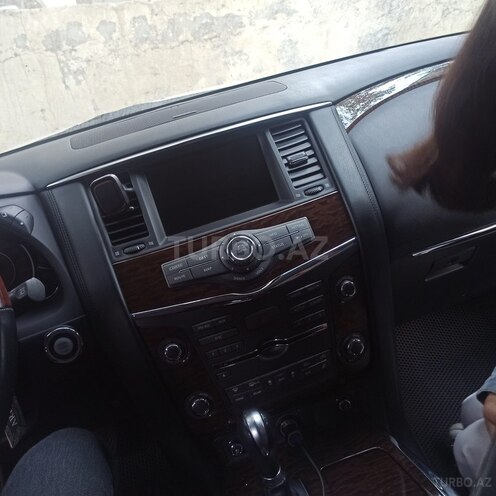 Nissan Patrol 2013, 48,000 km - 5.6 л - Bakı