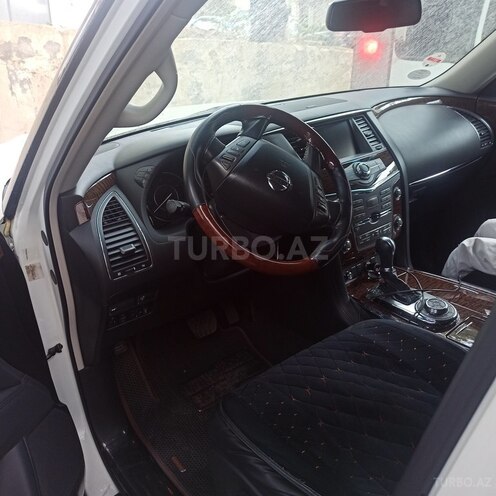 Nissan Patrol 2013, 48,000 km - 5.6 л - Bakı