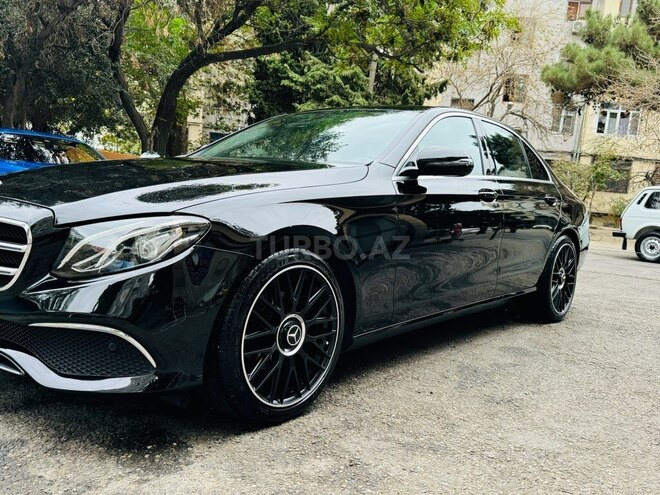 Mercedes E 220 d 4MATIC 2020, 84,000 km - 2.0 l - Bakı