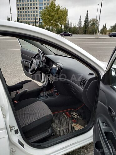 Hyundai Accent 2009, 342,000 km - 1.4 l - Gəncə
