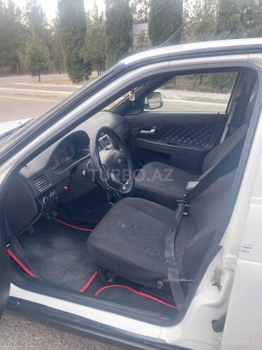 LADA (VAZ) Priora-9