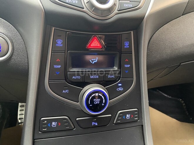 Hyundai Avante 2015, 150,000 km - 1.6 l - Bakı